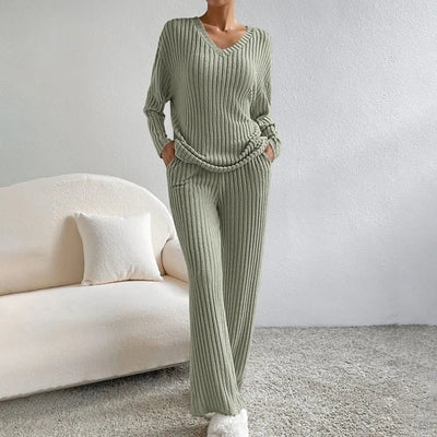Edina - Set Due Pezzi Con Scollo a V e Motivo a Maglia